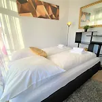 Appartamento Exclusives In Bestlage +netflix +boxspring